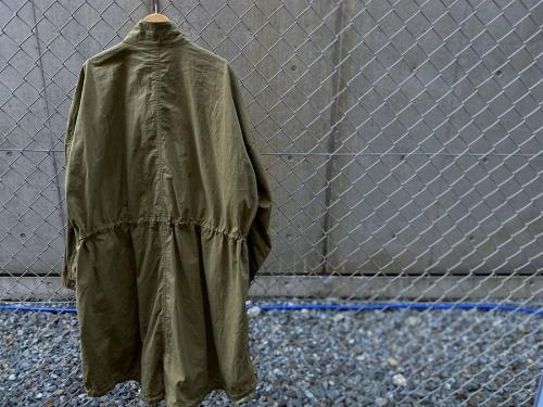 プラージュのアーミーコート