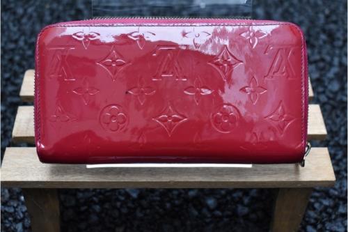 LOUIS VUITTON 　のルイ ヴィトン　