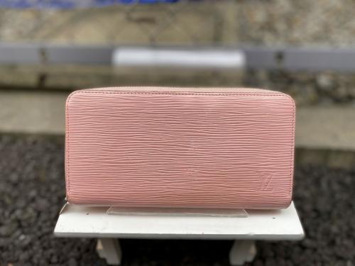 LOUIS VUITTON 　のルイ ヴィトン　