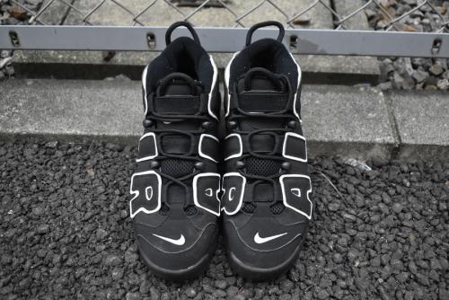 ナイキのAIR MORE UP TEMPO
