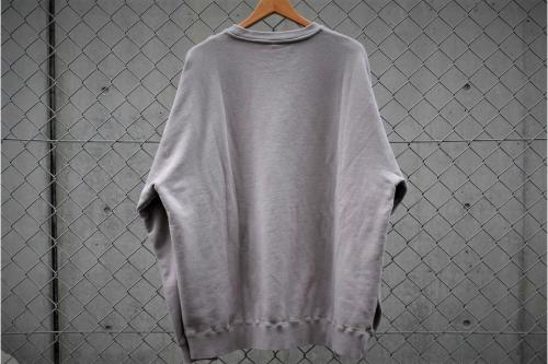 クレプスキュールのスウェット