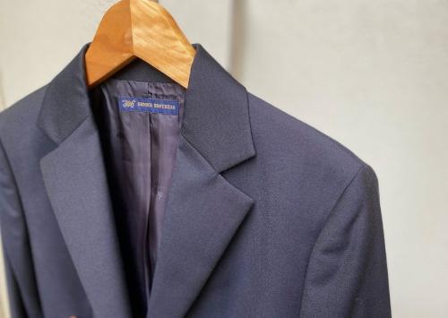 テーラードジャケットの1型スーツ