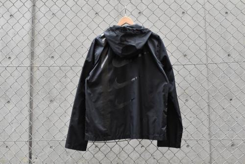 ブラックコムデギャルソン×ナイキのジャケット