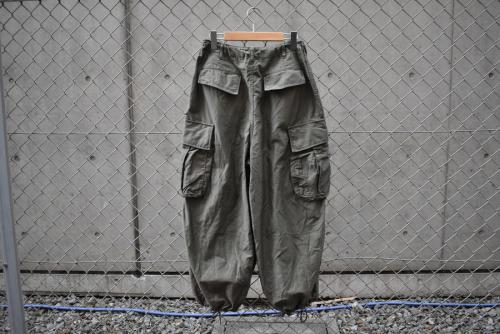 ニードルスのカーゴパンツ