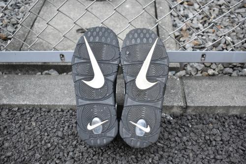 モアテンのAIR MORE UPTEMPO