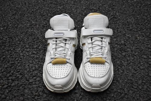 メゾンマルジェラのスニーカー