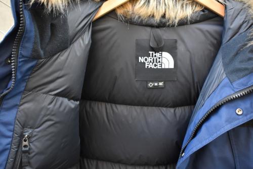 MOUNTAIN DOWNのダウンジャケット