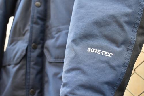 ダウンジャケット