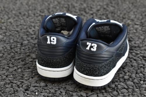 DUNK LOWのスニーカー