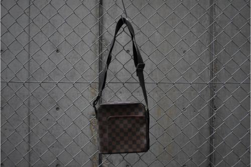 LOUIS VUITTON 　のルイ ヴィトン　