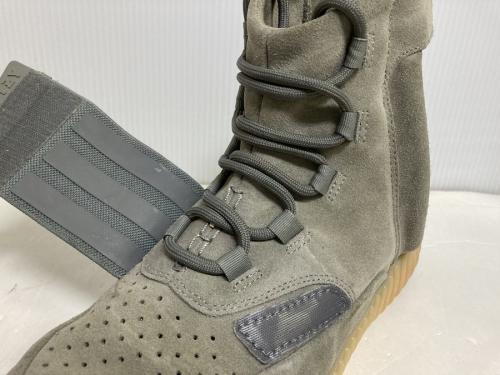 アディダスのyeezy boost 750