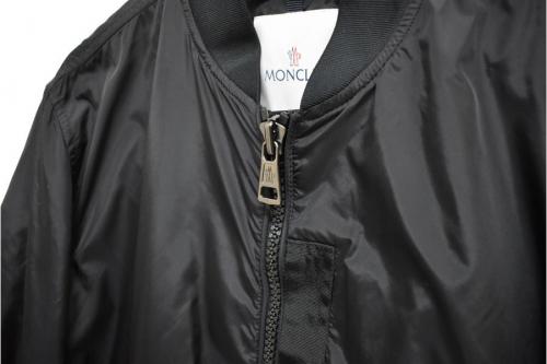 アウターのナイロン