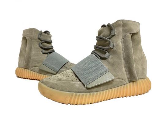 スニーカーのadidas