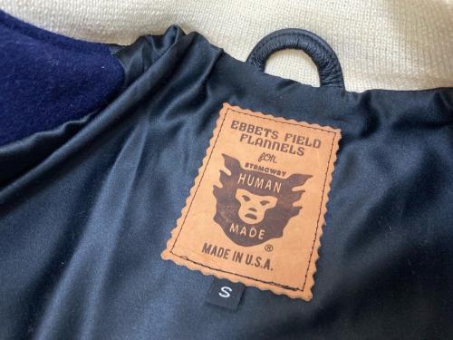 Varsity Jacketのスタジャン