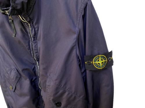 オーバーダイナイロンジップアップブルゾンのガーメントダイ