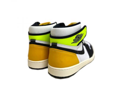 ナイキのAIR JORDAN 1