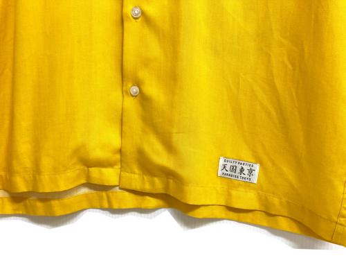 バックプリントシャツ