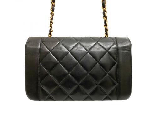 シャネルのマトラッセダイアナ