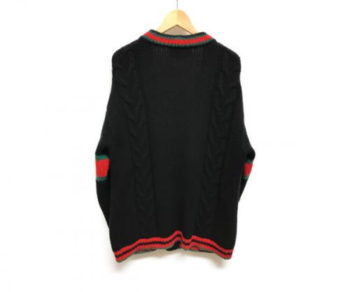 グッチのカーディガン