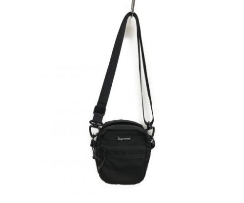 SUPREMEのシュプリーム