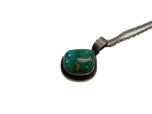 インディアンジュエリーのナバホターコイズネックレス/Tillie Jon作