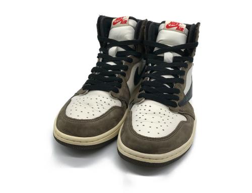 ナイキ × トラヴィス スコットのAIR JORDAN 1