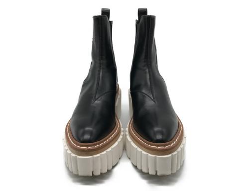 ステラマッカートニーのEmilie Boots