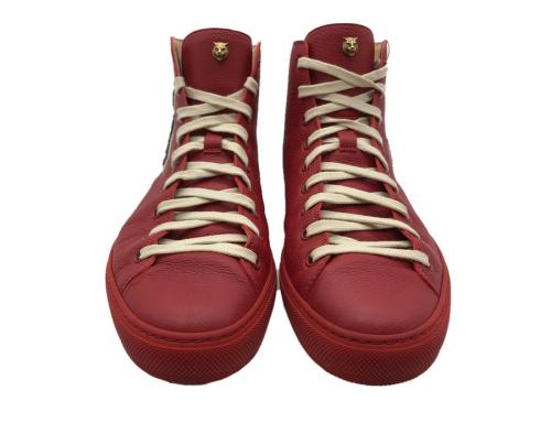 グッチのパンサーレザーハイカットスニーカー