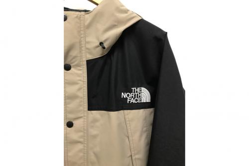 マウンテンライトジャケットのジャケット