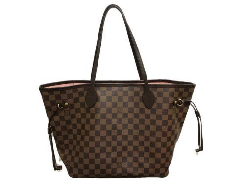 LOUIS VUITTON  のルイ ヴィトン