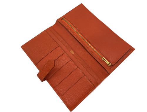 ベアンスフレの2つ折り財布