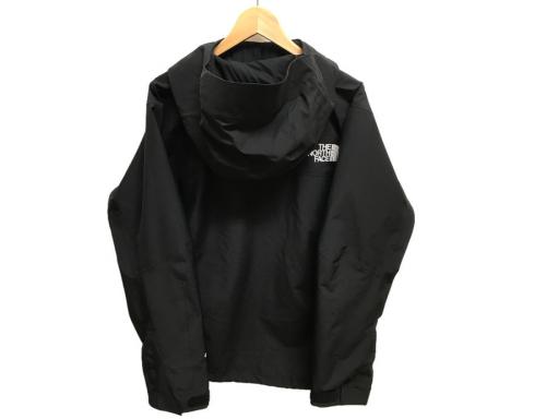 ザノースフェイスのMOUNTAIN JACKET