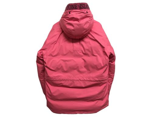 ストーンアイランドのRIPSTOP GORE-TEX DOWN JACKET