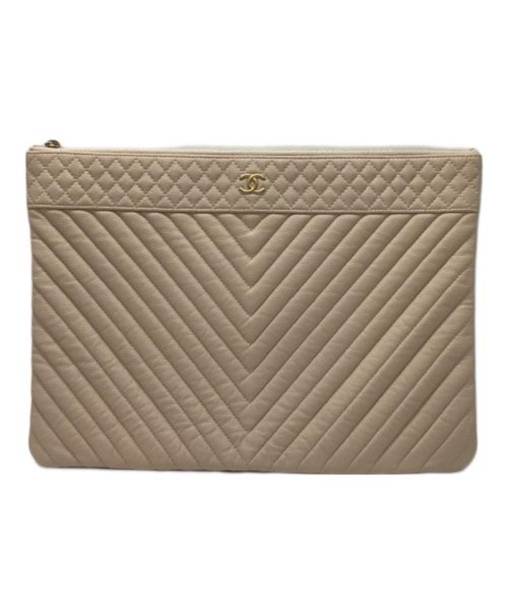 CHANEL / シャネル】マトラッセシェブロンクラッチバッグ | 洗練された 
