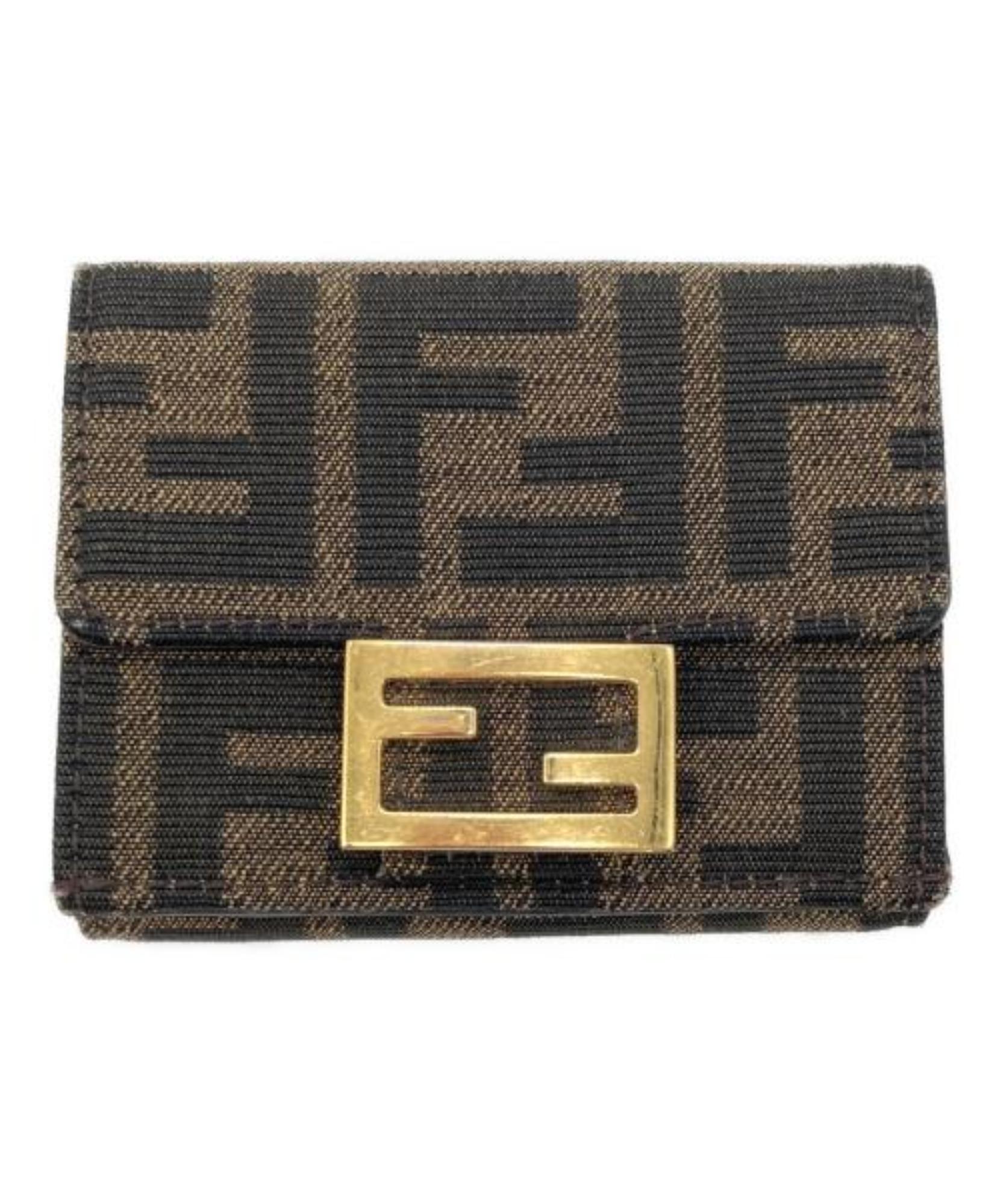 FENDI / フェンディ】Baguette Micro | 永遠のアイコンを FENDI / フェンディ】Baguette Micro | 永遠のアイコンを