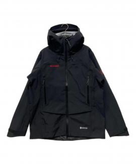 「アウトドアブランドのMAMMUT 」