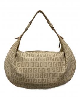 「ラグジュアリーブランドのFENDI 」