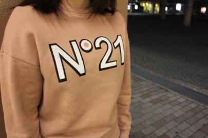 「N°21のヌメロヴェントゥーヌ 」