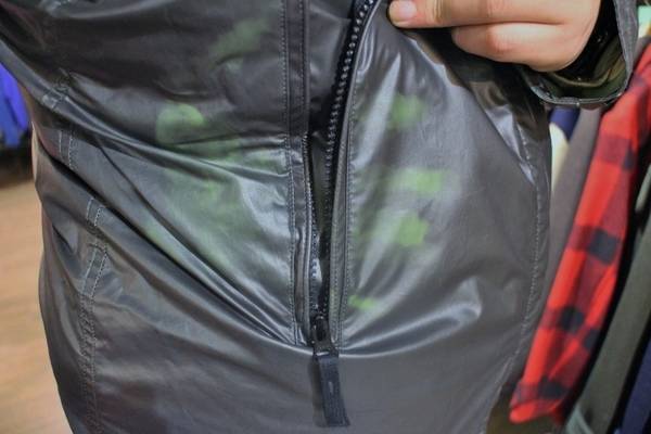 名作 stone  Heat Reactive jacket STONE ISLAND（ストーンアイランド）から色が変わる不可思議な