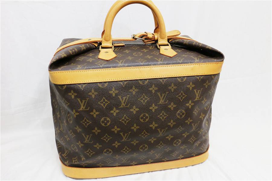 珍しいカタチのLOUIS VUITTON（ルイ・ヴィトン）クルーザーバッグ入荷