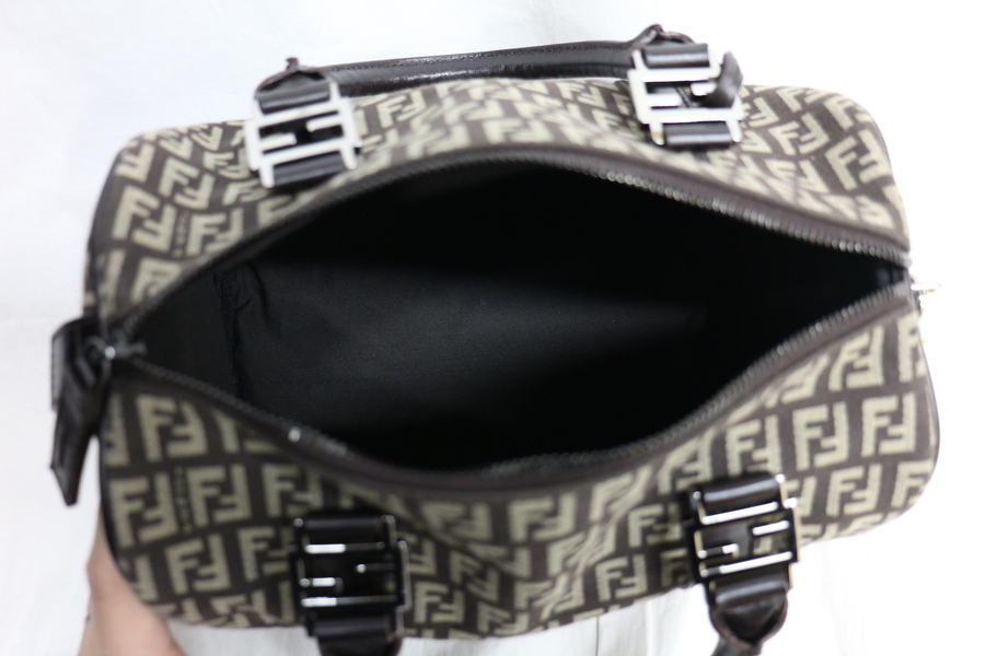 FENDI　ビッグサイズ　ボストンバッグ 　ズッカ柄 FENDI(フェンディ)】ズッカ柄ミニボストンバッグ 入荷！[2019.04