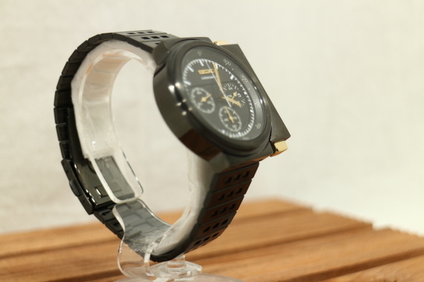 SEIKO(セイコー)】300本限定 GIUGIARO DESIGN SCED047 入荷しま SEIKO(セイコー)】300本限定 GIUGIARO DESIGN SCED047 入荷しま