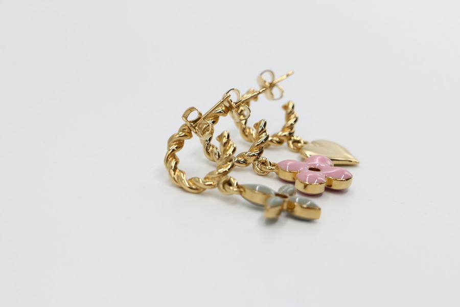LOUIS VUITTON(ルイヴィトン)】モノグラムモチーフ3ピースピアス入荷 LOUIS VUITTON(ルイヴィトン)】モノグラムモチーフ3ピースピアス入荷