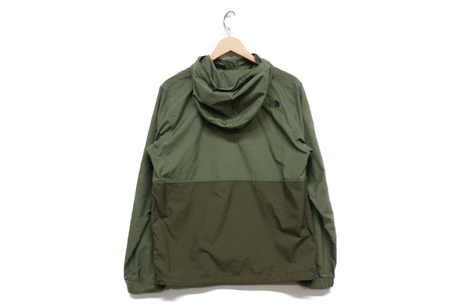 THE NORTH FACE The North Face Compact Jacket Nylon Jacket