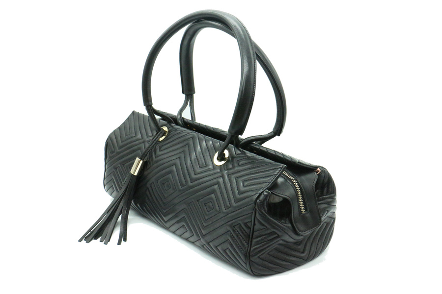 ラグジュアリーブランド【BALLY/バリー】よりステッチレザー