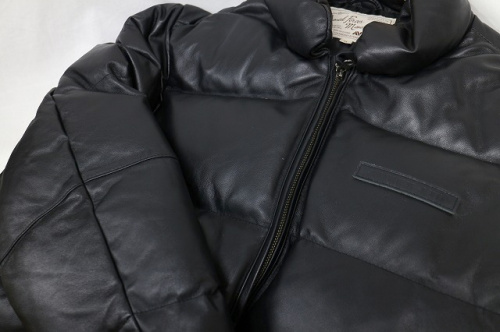 AVIREX（アヴィレックス）】レザーダウンジャケット入荷