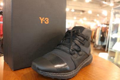 「ストリートブランドのY-3 」