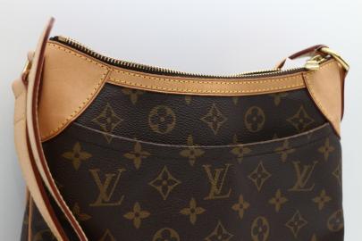 「ラグジュアリーブランドのLOUIS　VUITTON 」