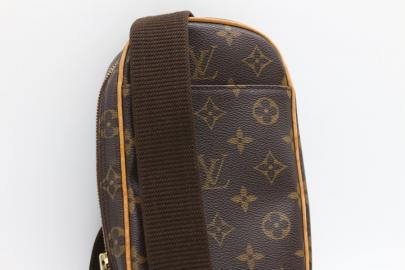 「ラグジュアリーブランドのLOUIS　VUITTON 」