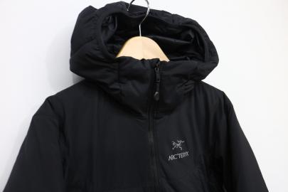 「アウトドアブランドのARCTERYX 」